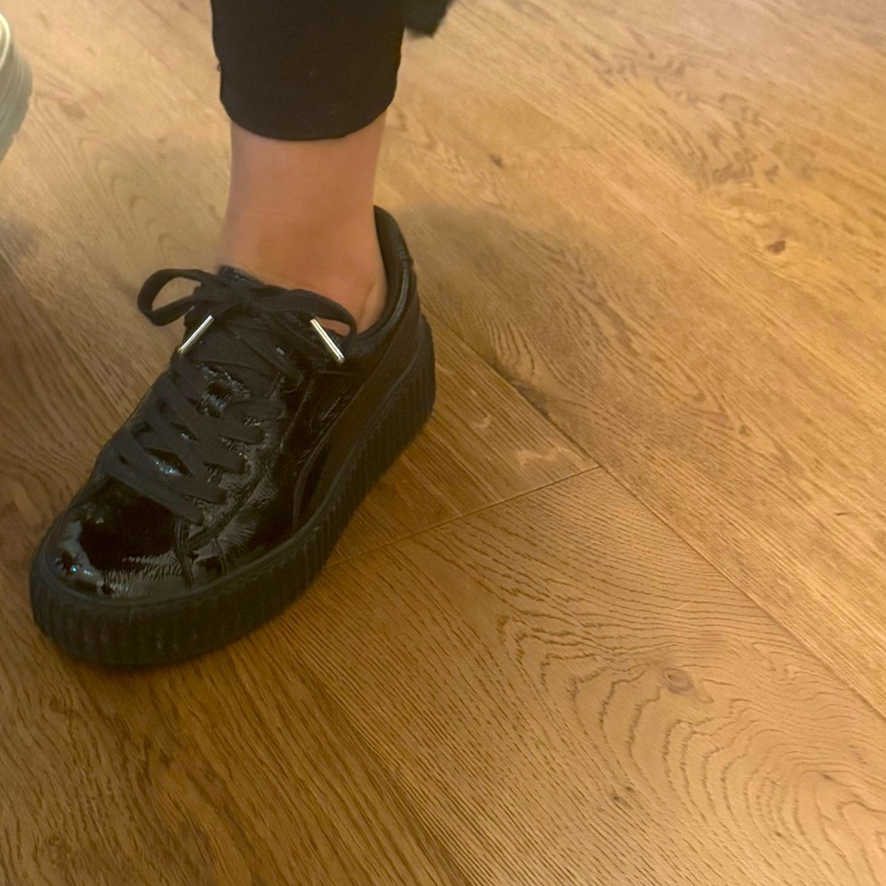 Puma / Rihanna platform sneakers. Size 7.5 ( marked 8) Great condition . Black